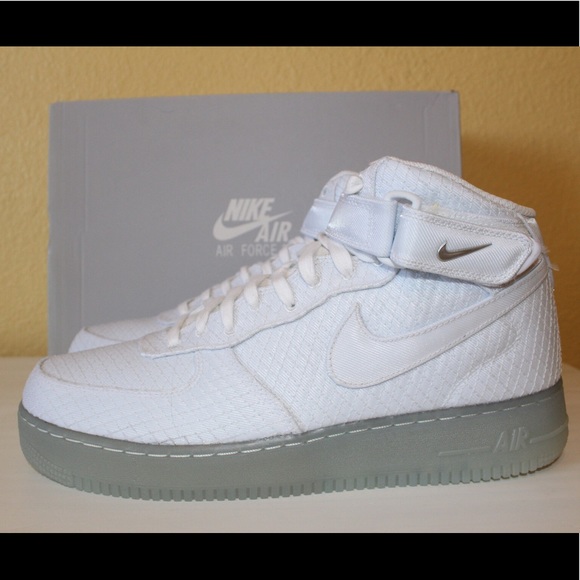 Nike Air Force 1 Mid 07 LV 8 Men's Shoe White/Metallic Silver 804609-102 